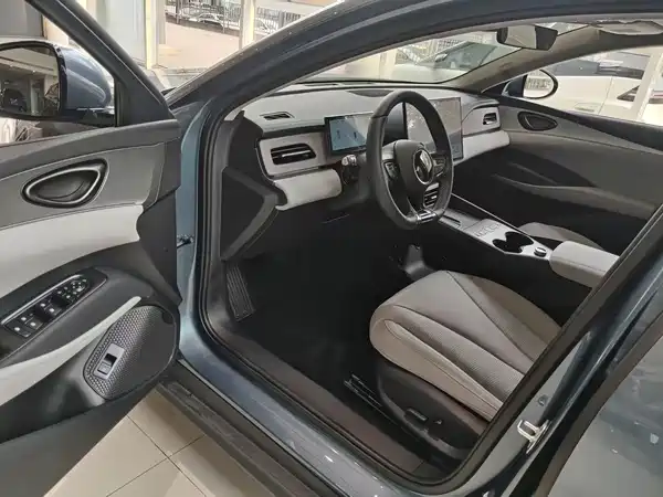 BYD Seal 06 DM-i Travel Edition 2025