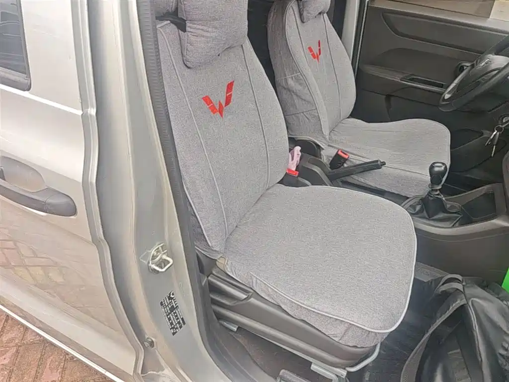 Wuling Hongguang V 2019 — фото 20