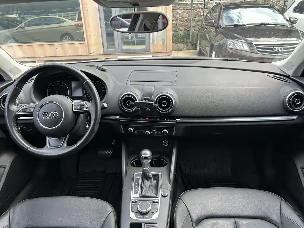 Audi A3 2015 — фото 4