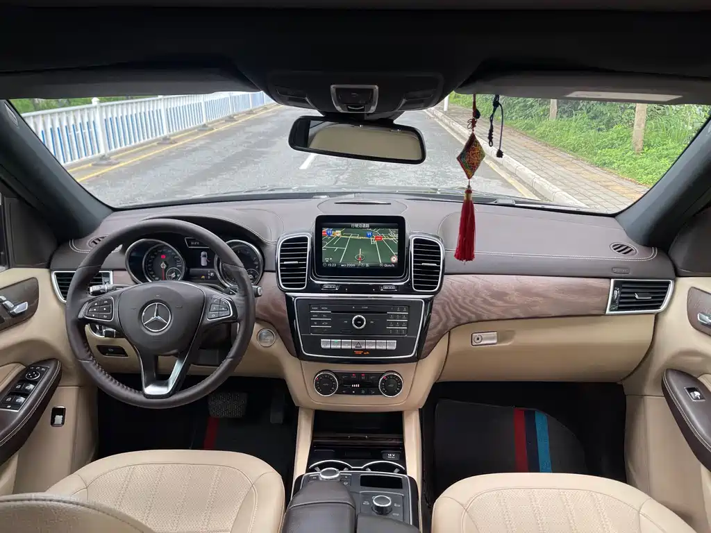 Mercedes-Benz GLE 2018 — фото 17