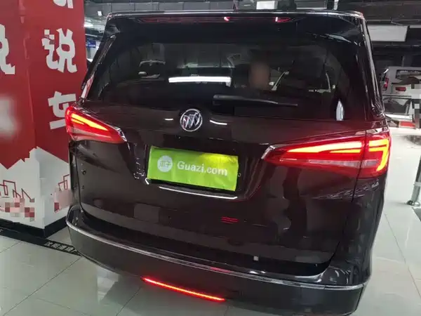 Buick GL8 2017