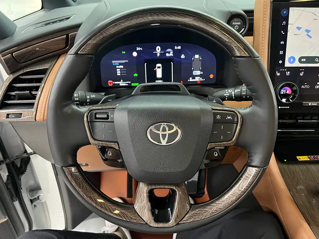 Toyota Alphard 2024 — фото 21