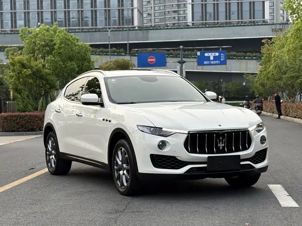 Maserati Levante 2020 — фото 3