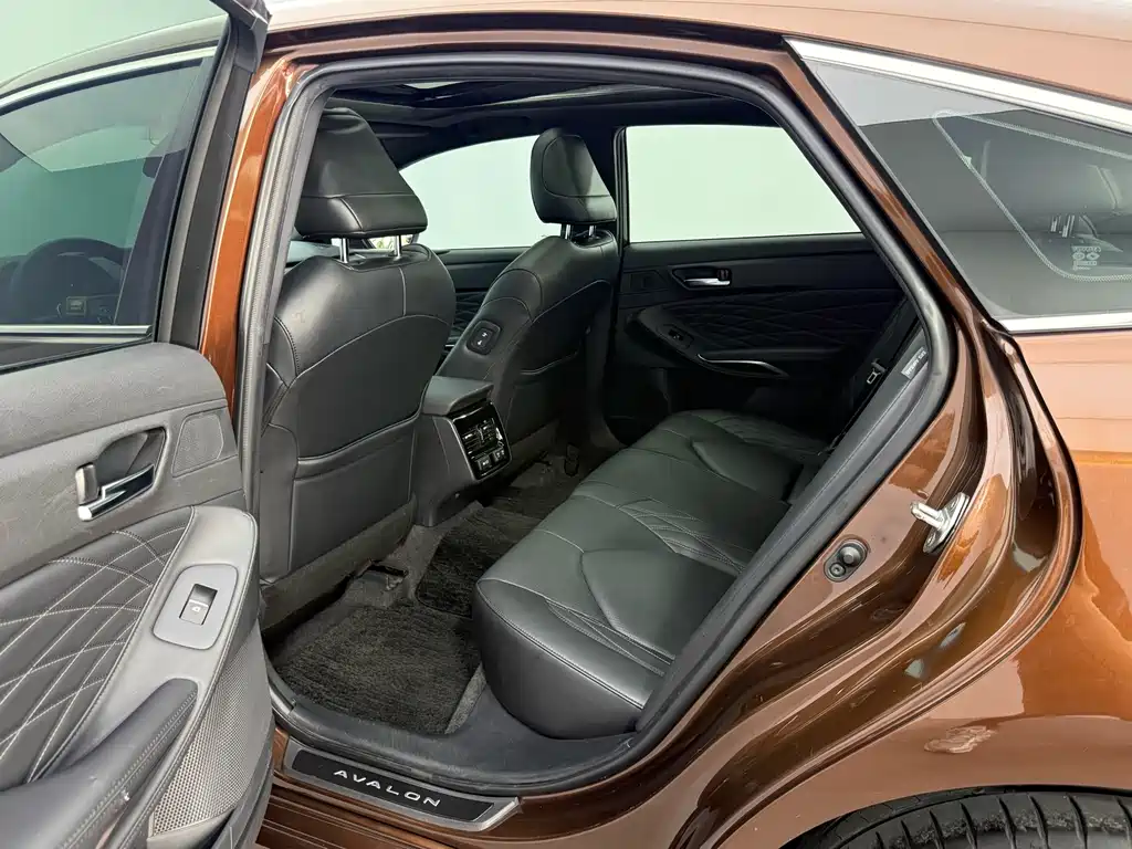 Toyota Avalon 2019 — фото 14