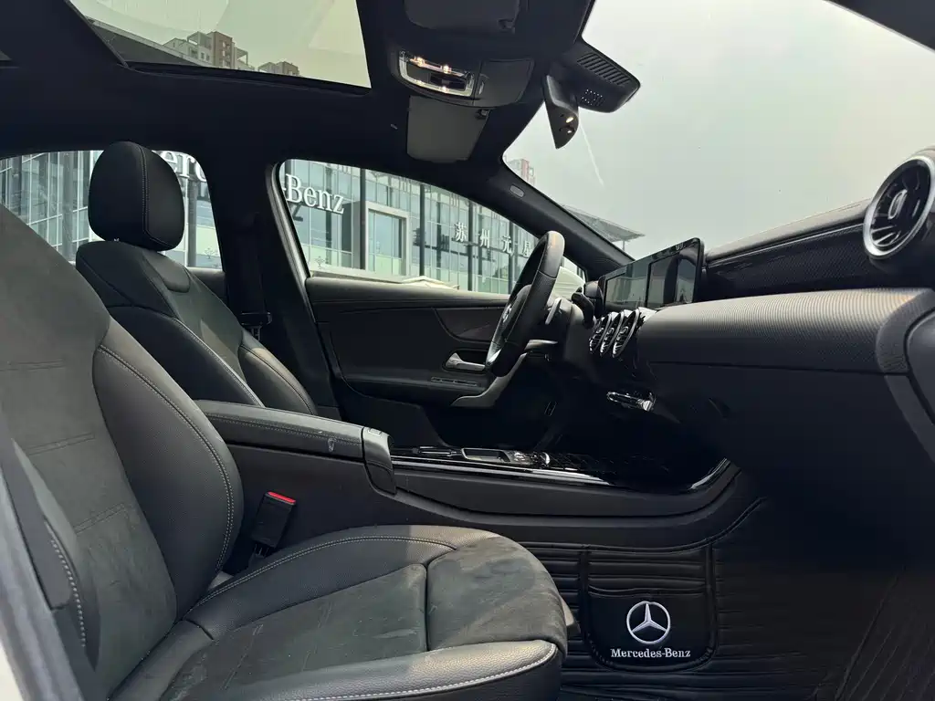 Mercedes-Benz A-Class 2020 — фото 13