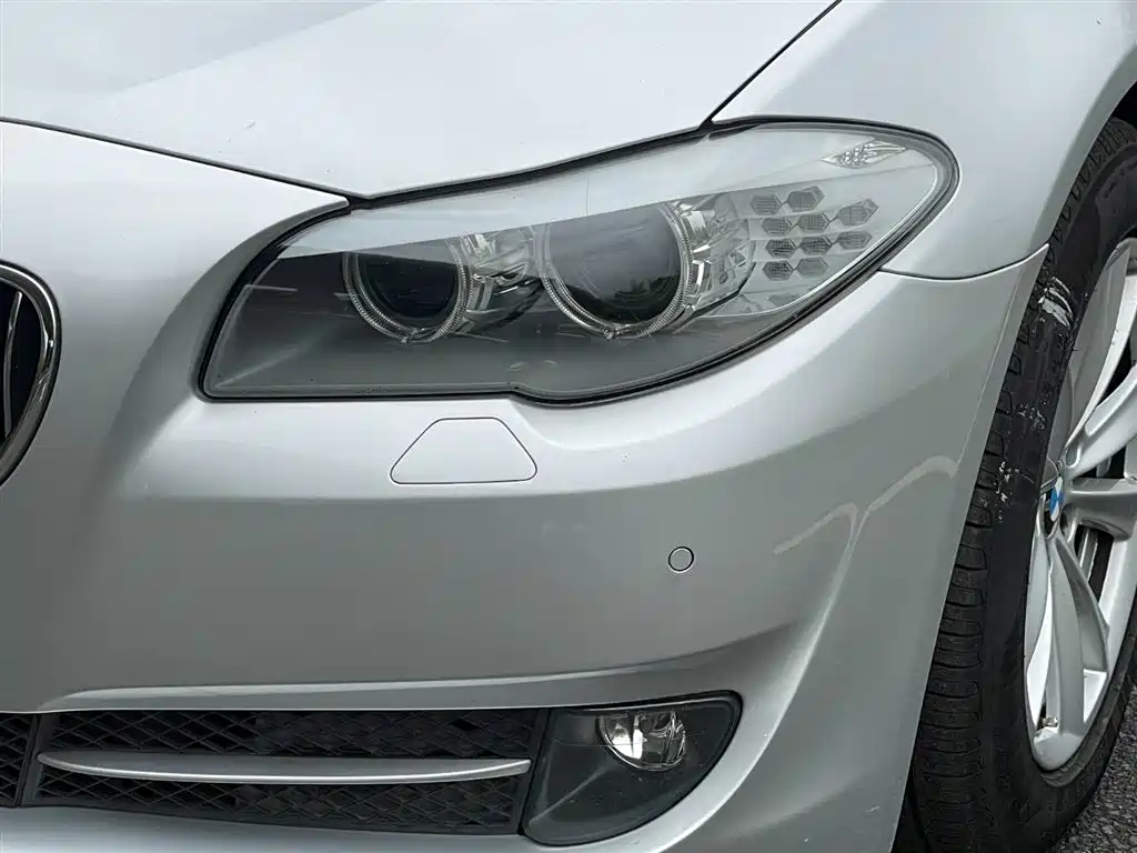 BMW 5 Series 2011 — фото 4