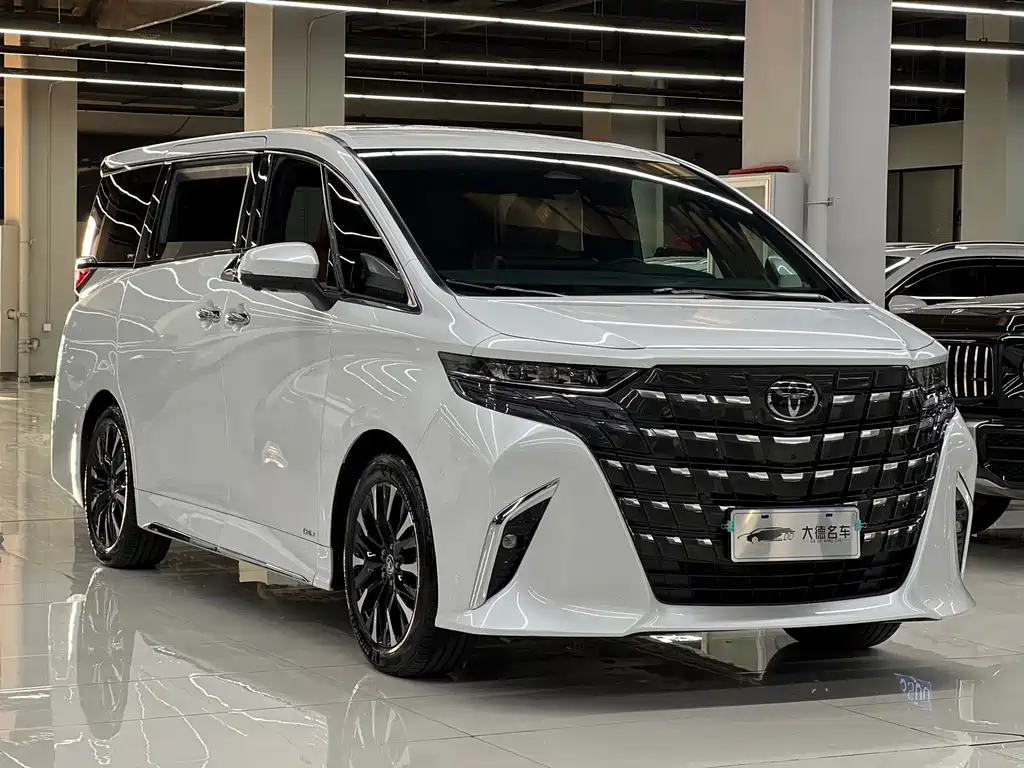 Toyota Alphard 2024
