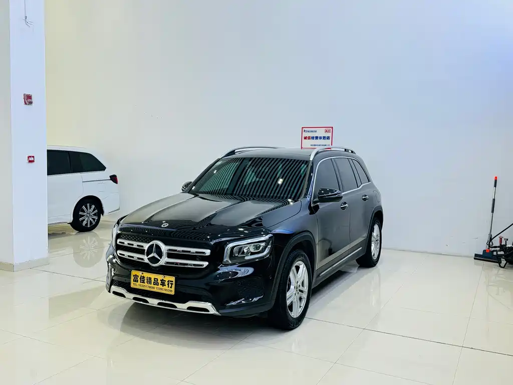 Mercedes-Benz GLB 2021