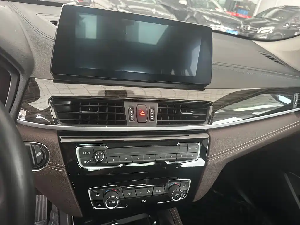BMW X1 2021 — фото 17