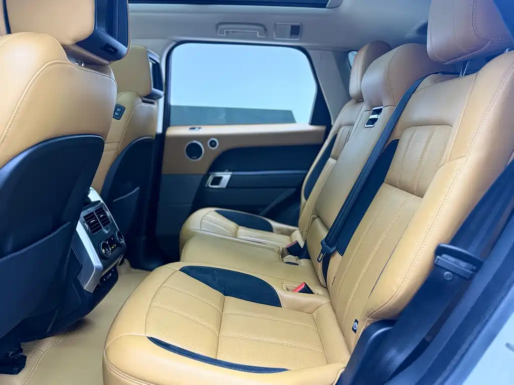 Land Rover Range Rover Sport 2020 — фото 18