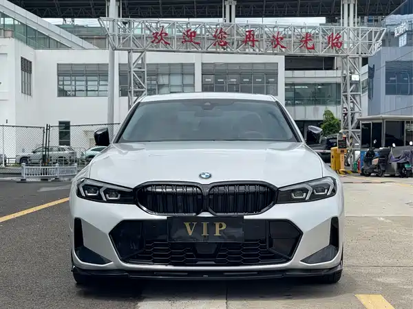 BMW 3 Series 2025