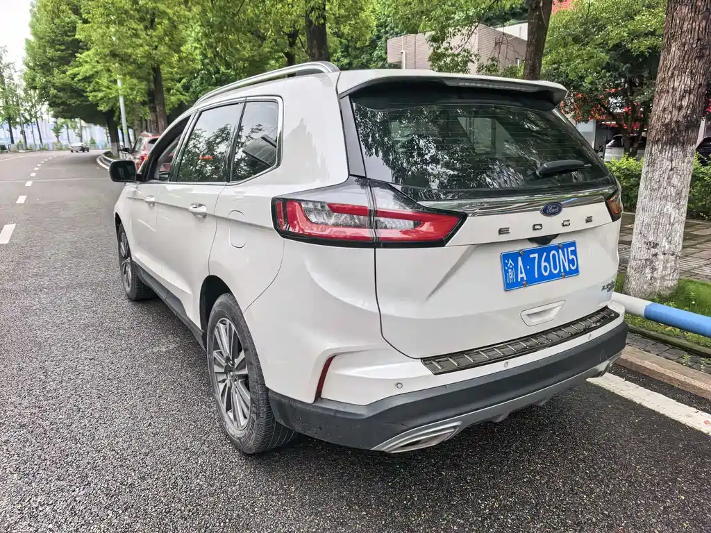 Ford Edge 2022