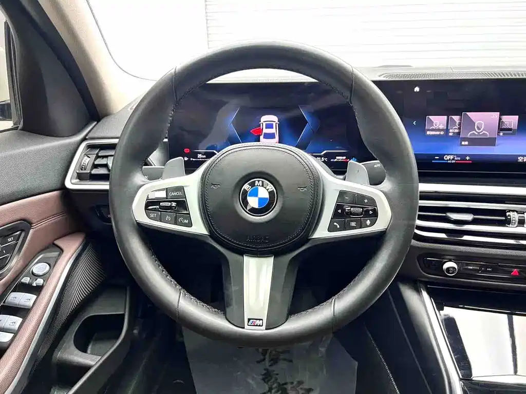 BMW 3 Series 2023 — фото 16