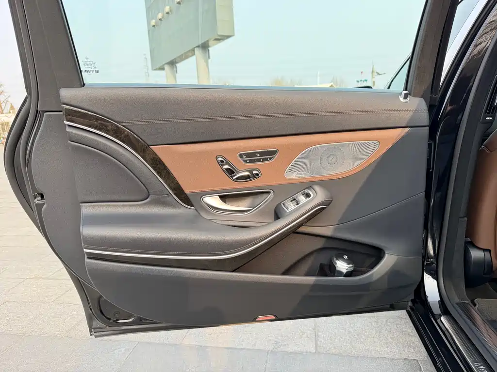 Mercedes-Benz S-Class 2015 — фото 16
