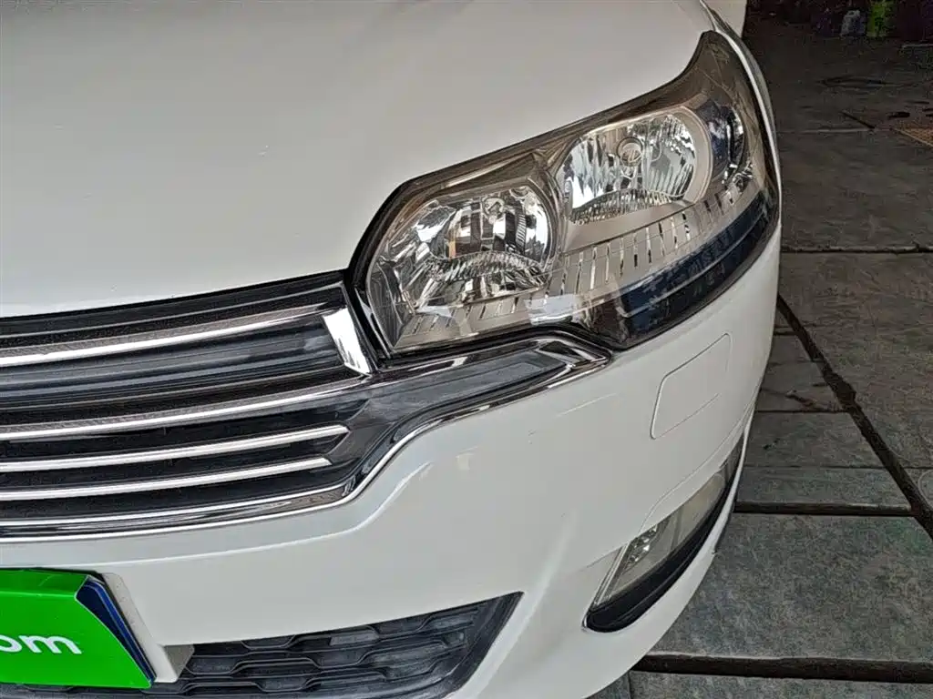 Citroen C5 2015 — фото 24
