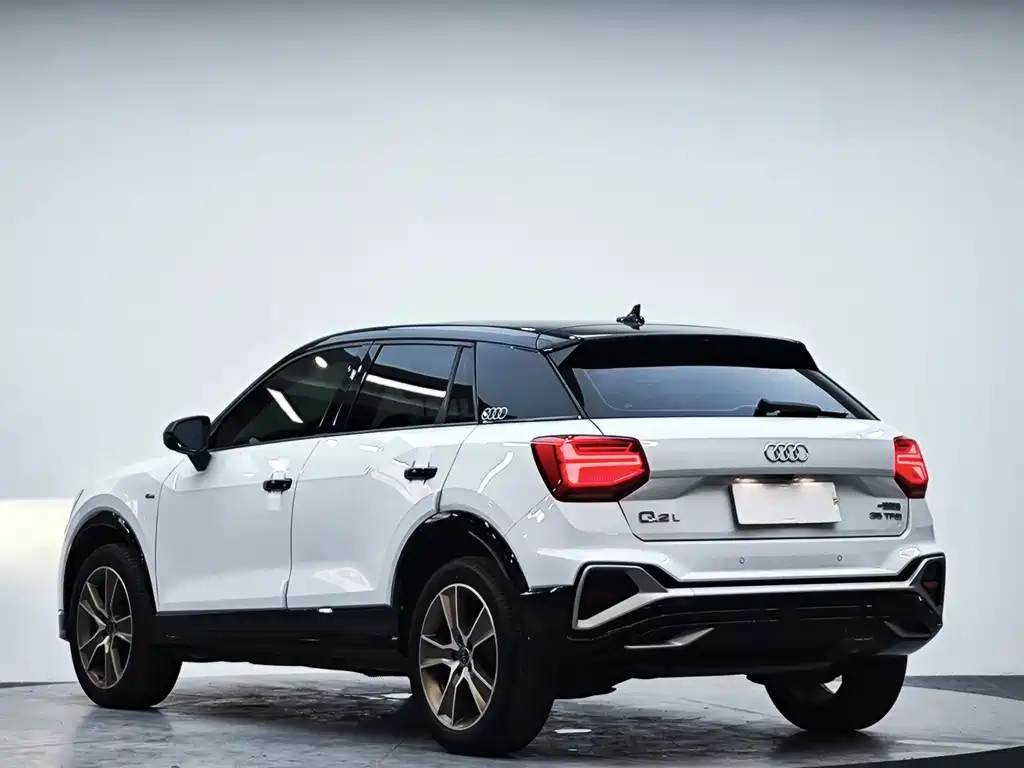 Audi Q2L 2022 — фото 6