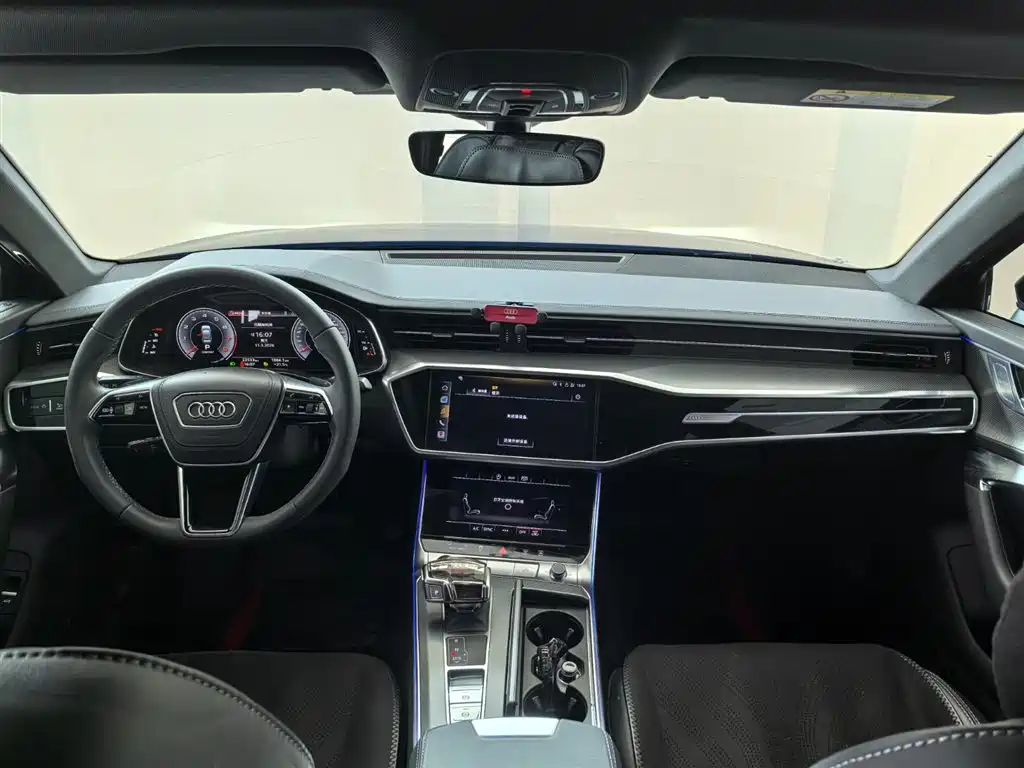 Audi A6L 2023 — фото 14