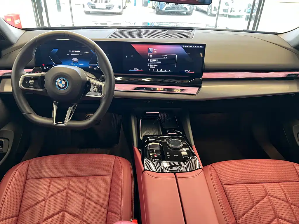 BMW i5 2025 — фото 10