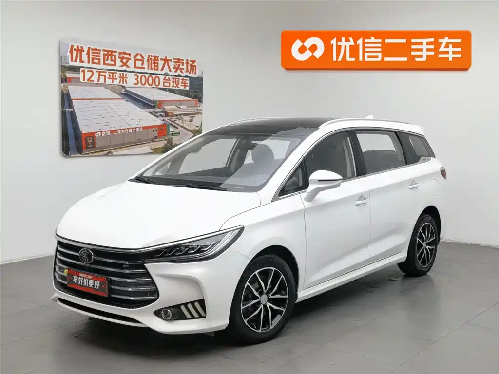 BYD MAX 2017
