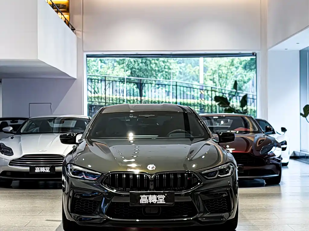 BMW M8 2023 — фото 2