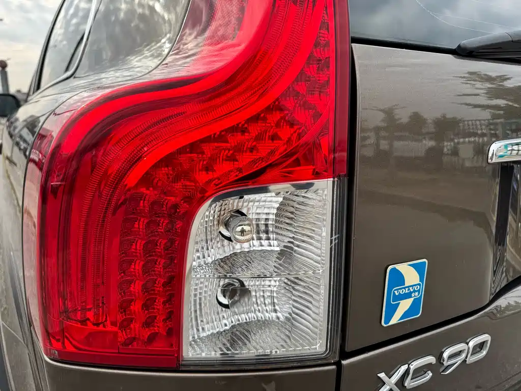 Volvo XC90 2014 — фото 6