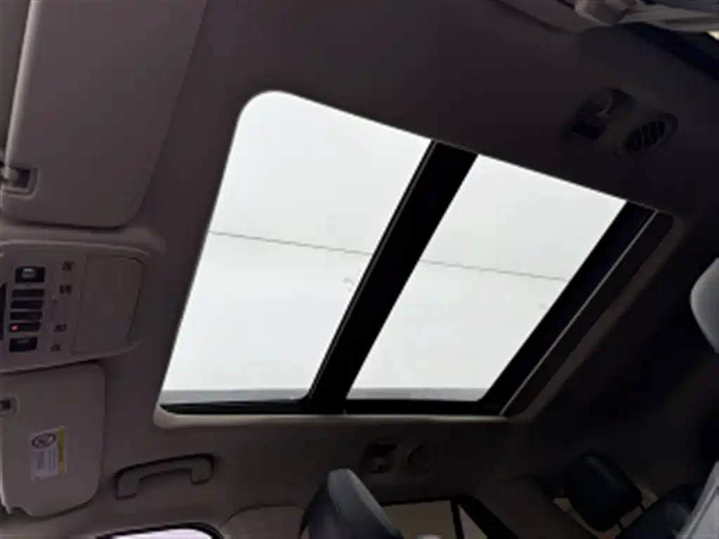 Ford Explorer 2021 — фото 12