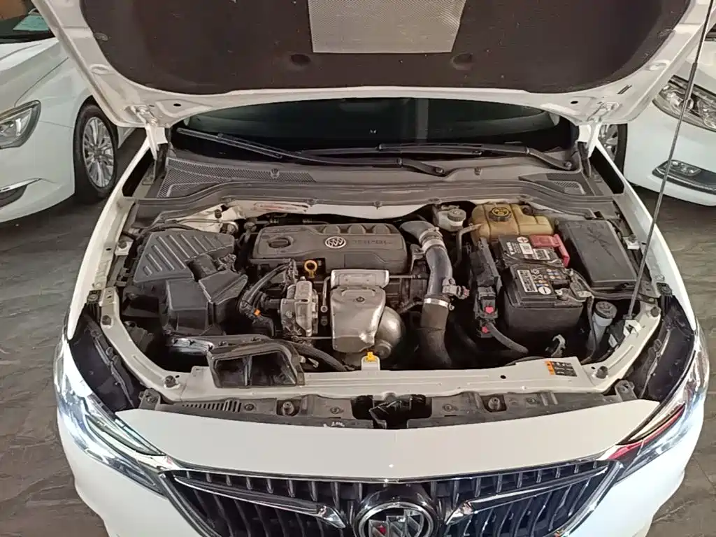 Buick Excelle GT 2022 — фото 20