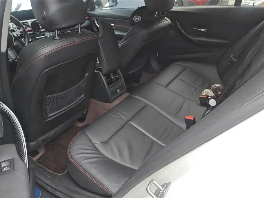 BMW 3 Series 2015 — фото 11