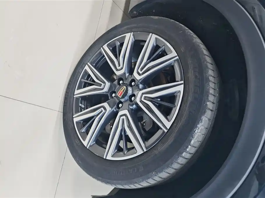 Hongqi HS5 2021