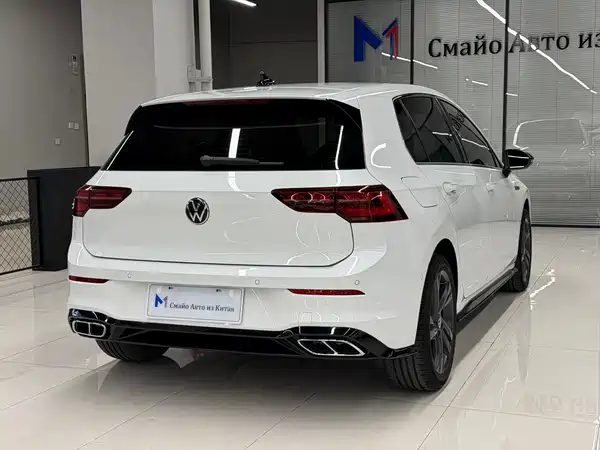 Volkswagen Golf 2021