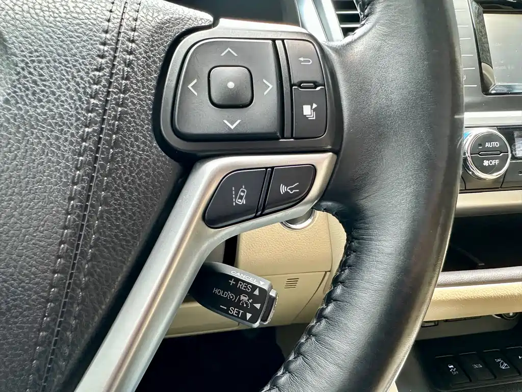 Toyota Highlander 2019 — фото 10