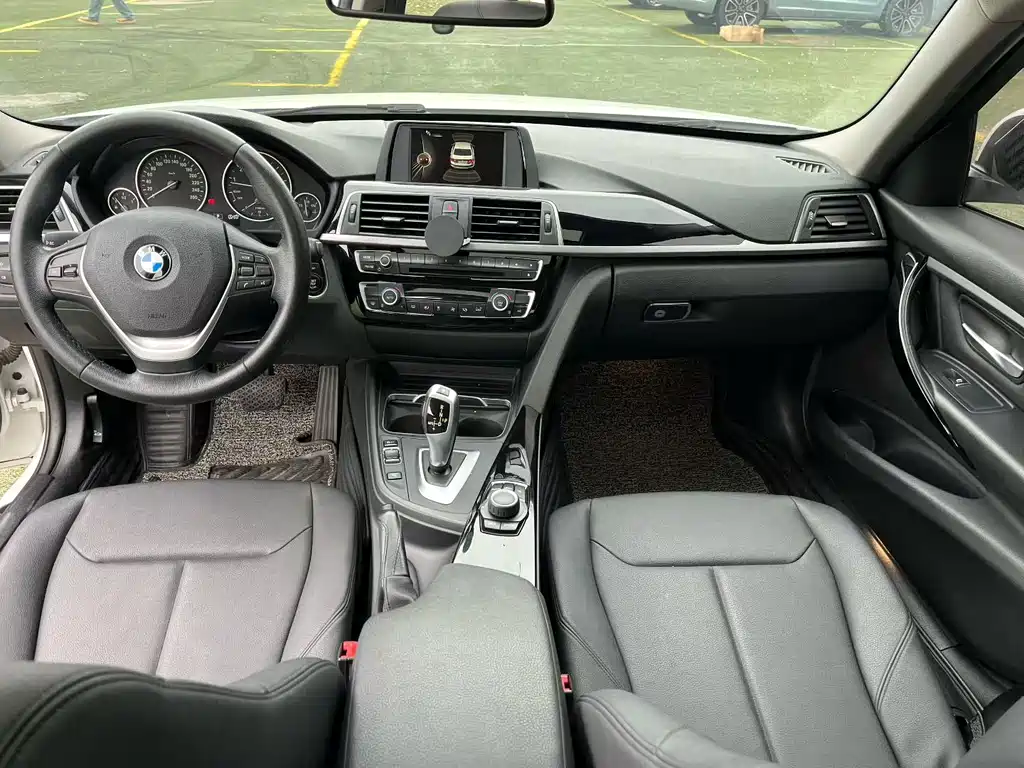 BMW 3 Series 2017