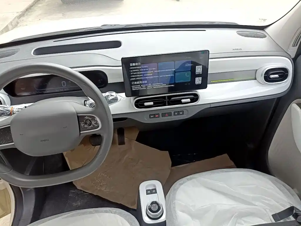 Geely Galaxy Panda 2026 — фото 10