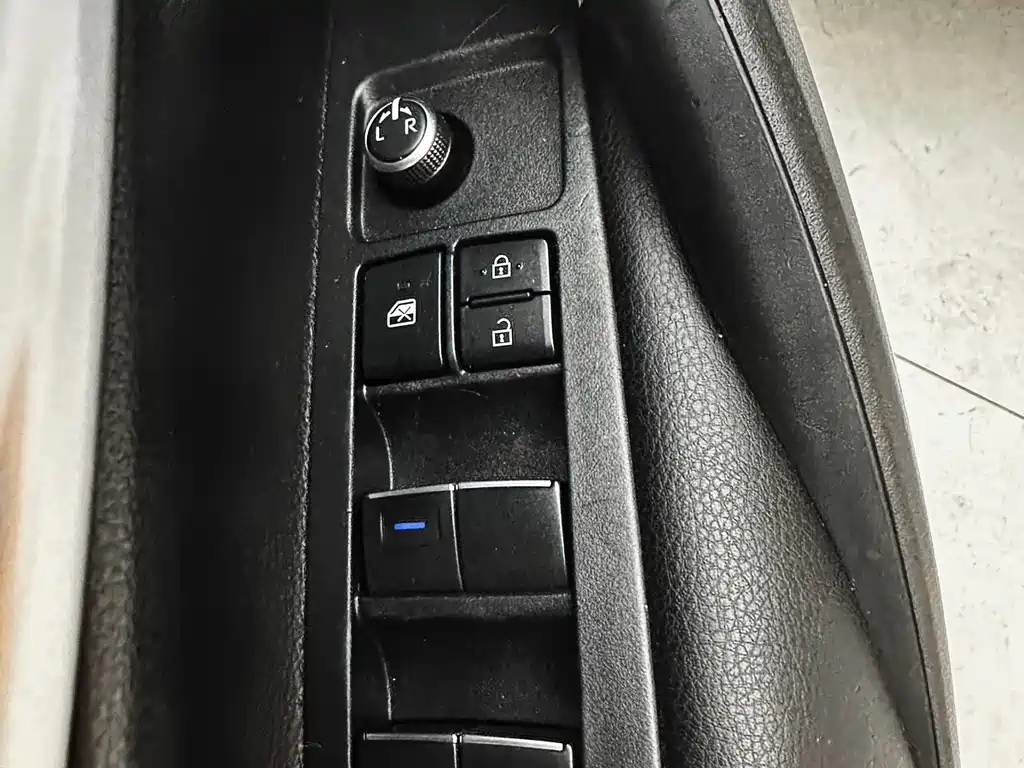 Toyota Corolla 2022 — фото 12