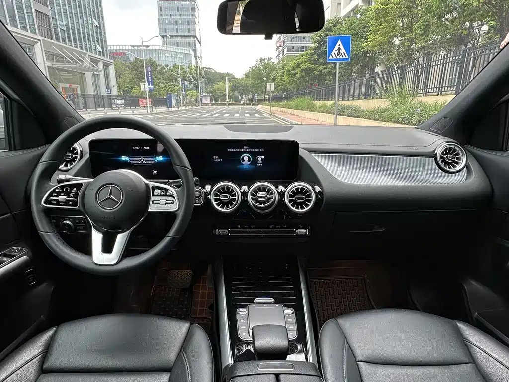 Mercedes-Benz GLA 2023 — фото 11