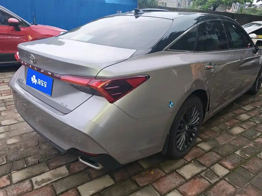 Toyota Avalon 2024