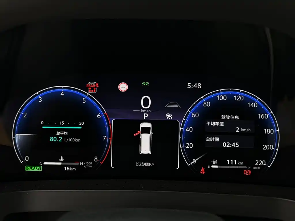 Toyota Alphard — фото 10