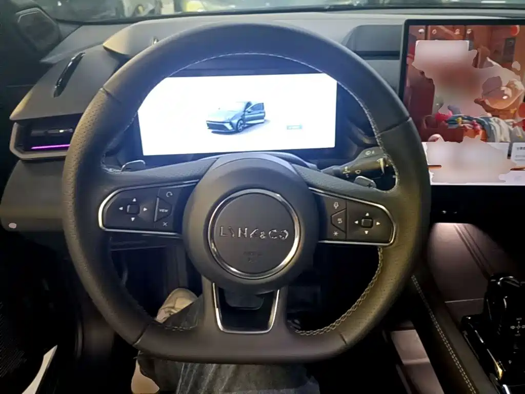 Lynk & Co 03 2025 — фото 11