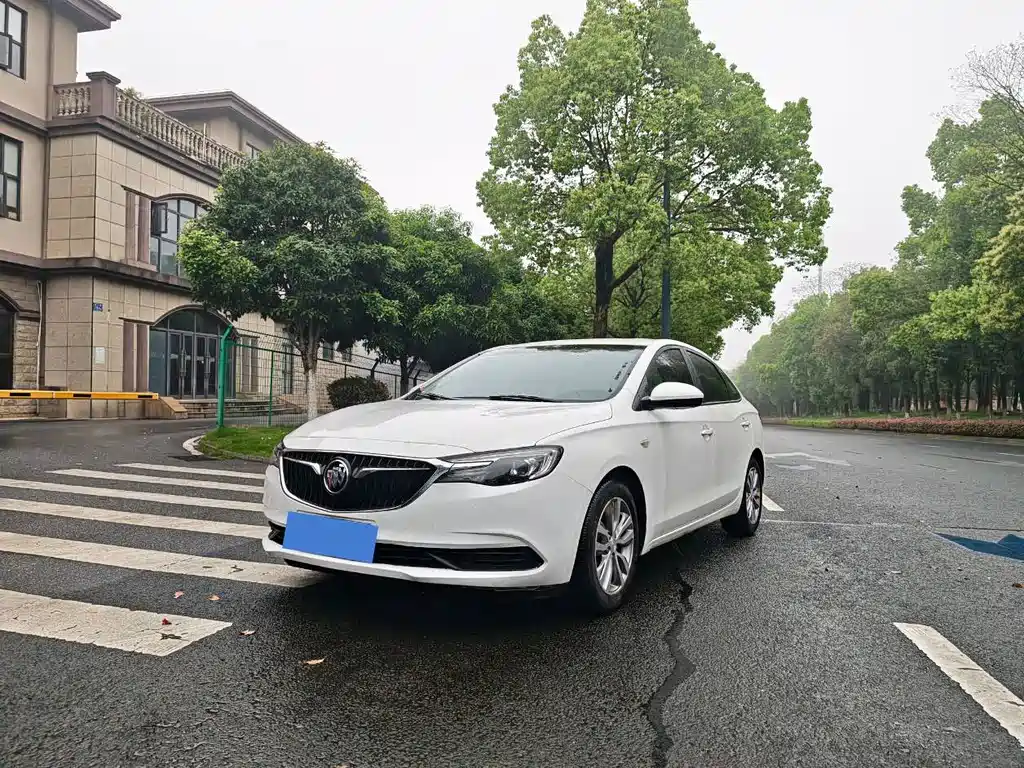 Buick Excelle GT 2023 — фото 1