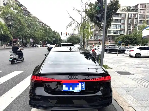 Audi A7 2025
