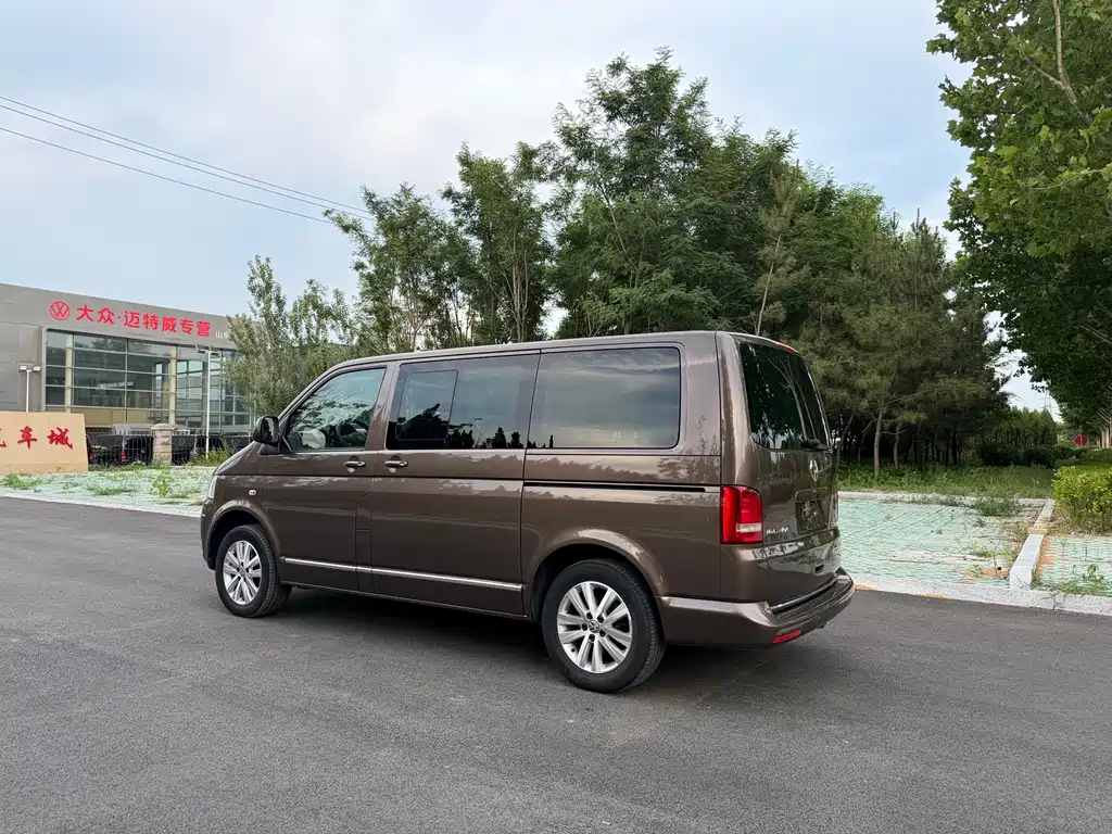 Volkswagen Multivan 2015