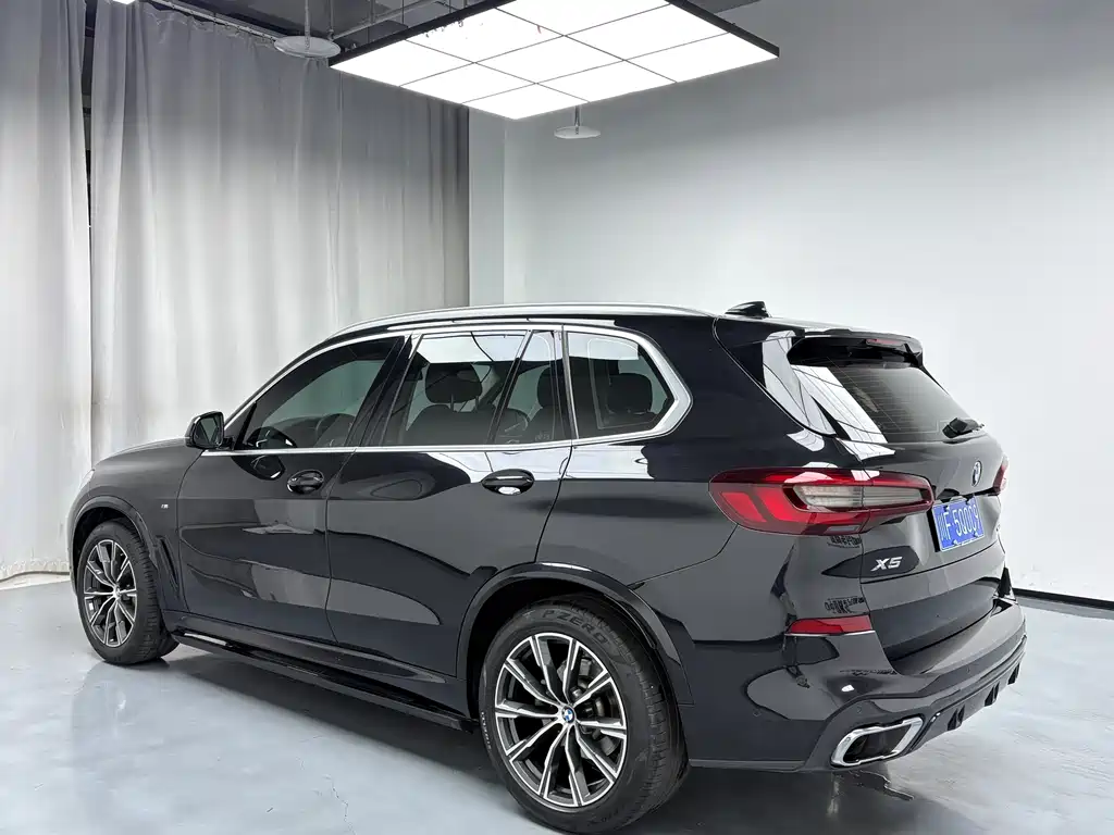 BMW X5 2022