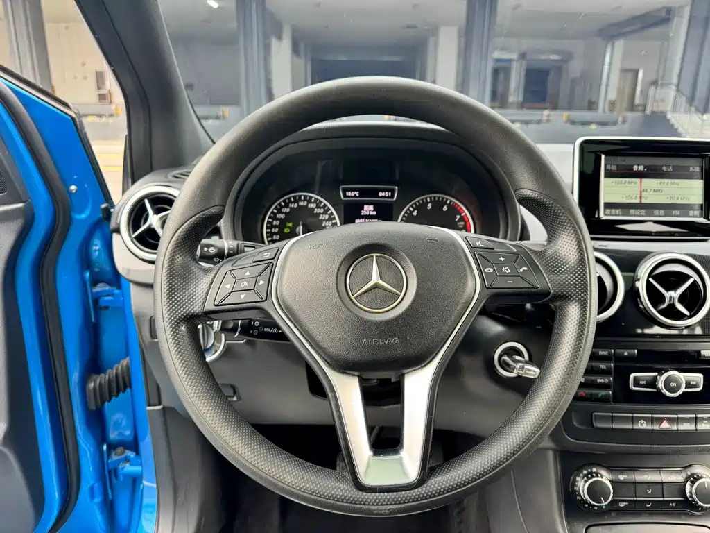 Mercedes-Benz B-Class 2014 — фото 12