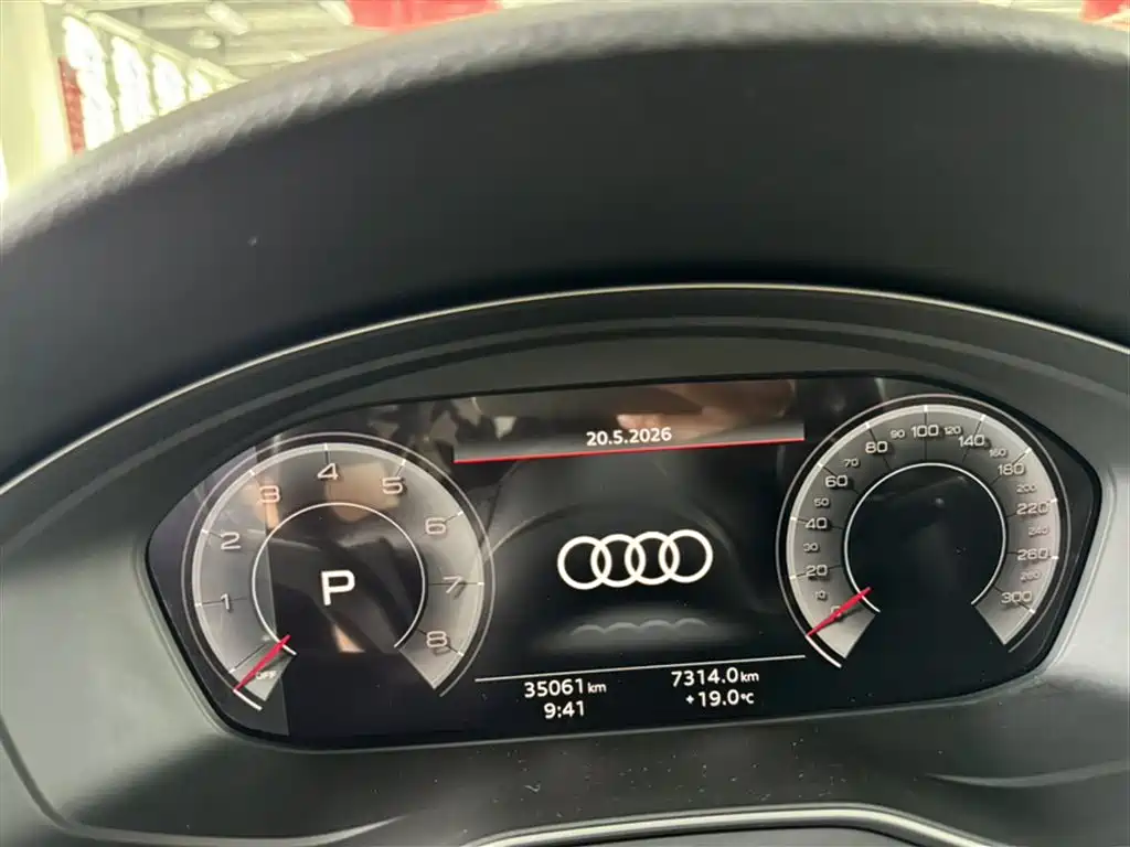 Audi A4L 2020 — фото 11