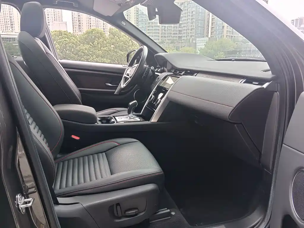 Land Rover Discovery Sport 2022 — фото 12