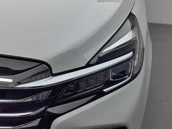 Buick GL8 2023