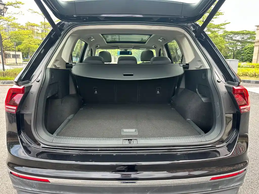 Volkswagen Tiguan L 2019 — фото 18