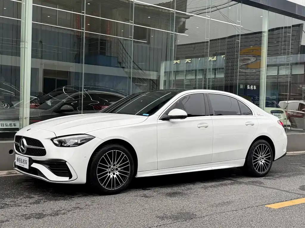 Mercedes-Benz C-Class 2025