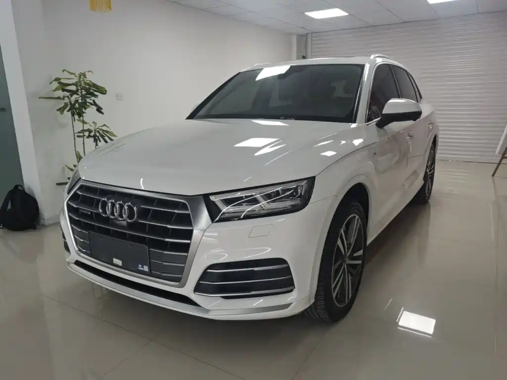 Audi Q5L 2021 — фото 2