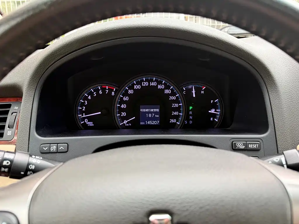 Toyota Crown 2014 — фото 13